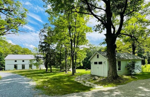 Hyde Park House | Charming Hudson Valley Tiny House