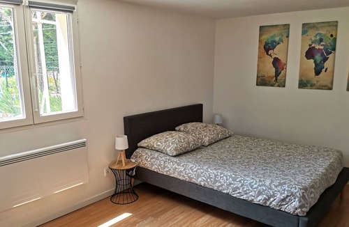 Clermont-Ferrand Apartment | Charming independent studio homestay