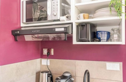 Bias Apartment | Charming independent studio in a quiet location, facing the Champs-Elysées