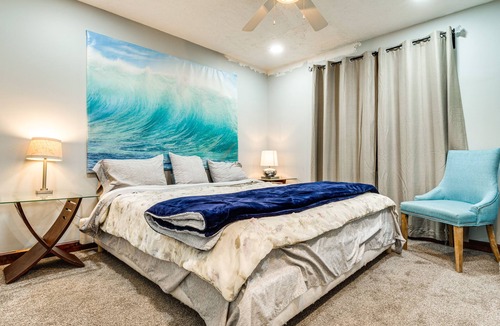 Broad Ripple Condo | Charming Indianapolis Condo - 6 Mi to Newfields!