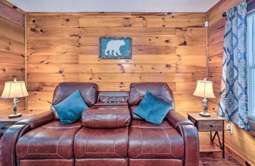 Jamestown House | Charming Jamestown Cabin with Large Backyard!