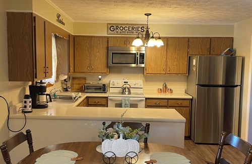 Jefferson City House | Charming Jefferson City Retreat
