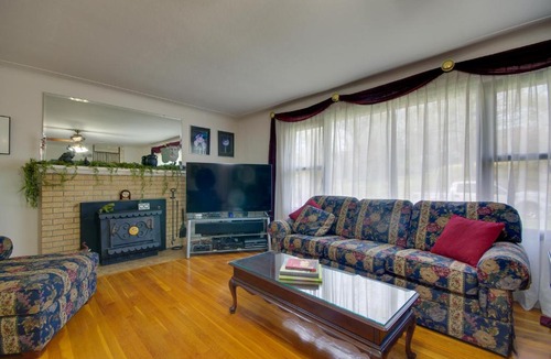 Jefferson City House | Charming Jefferson City Home: 2 Mi to Downtown!