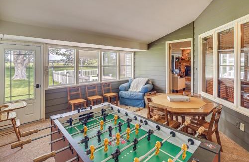 Joliet House | Charming Joliet Ranch House on a Working Farm