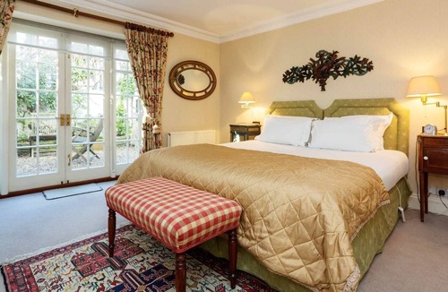 Campden Apartment | Charming Kensington, by Veeve