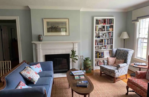 Bellewood House | Charming Kentucky home! Walking distance to bars and restaurants.