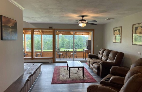 Wellsboro Cabin | Charming King Suite w/Shared Game Room + Firepit