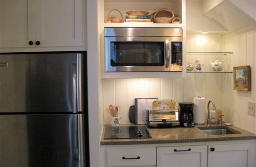 South of Broad Bed & Breakfast | Charming Kitchen House with Beautiful Garden