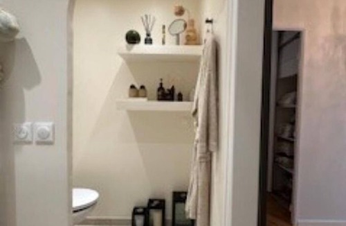Les Puces de Saint-Ouen Apartment | Charming loft apartment at the gates of Sacré Coeur