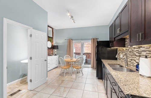 Lafayette Square Condo | Charming Lafayette Square Home - Walk to Park/Restaurants - Downtown STL