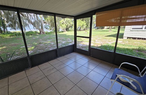 Highland Apartment | Charming Lake Front Apartment