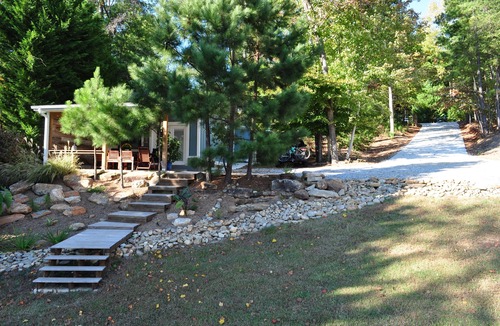 Six Mile Cabin | Charming Lake Keowee Retreat, 16 miles from Clemson!