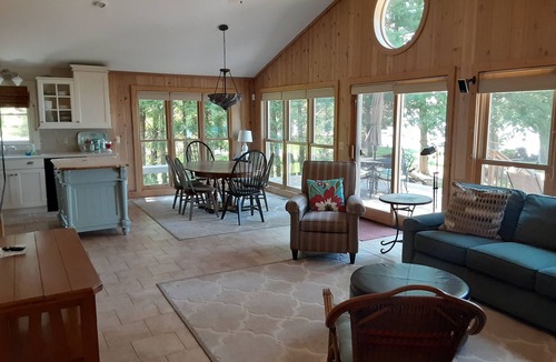 Traverse City Cottage | Charming Lake Leelanau cottage