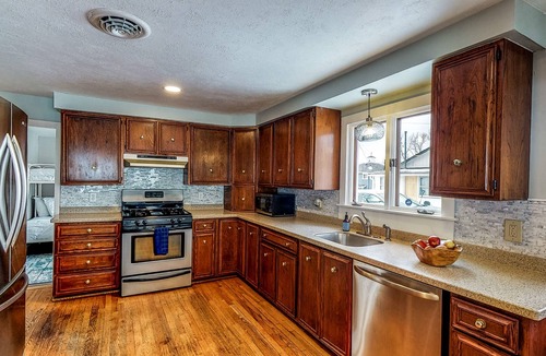 Canandaigua House | Charming lake view home w/easy lake access, full kitchen, and smart TV