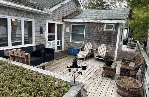 Perry Cottage | Charming lakefront 3-bedroom cottage in Perry Maine