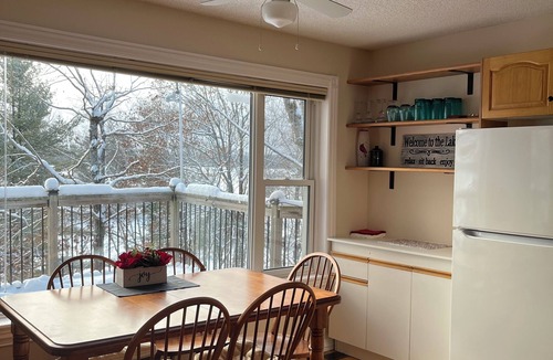 Greater Madawaska Cottage | Charming Lakefront Cottage