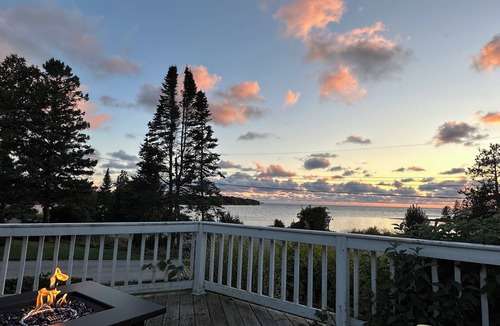 Saugeen Shores Cottage | Charming lakefront cottage steps away from a sandy beach in Port Elgin!