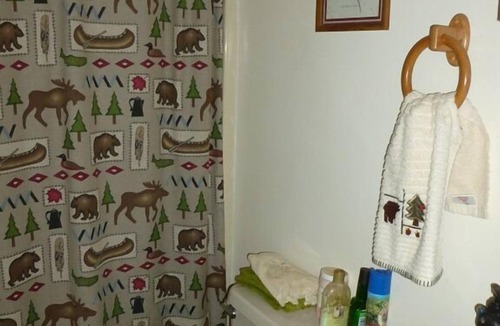 Hawley Ski Chalet | Charming Lakefront Chalet