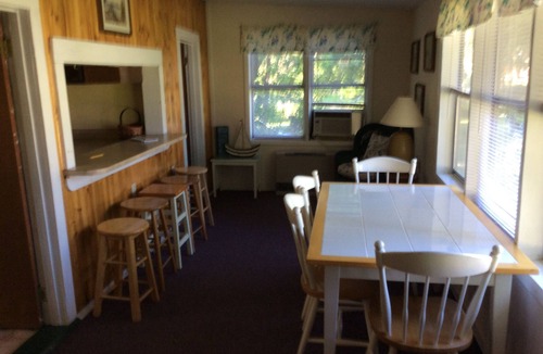 North Hero Cottage | Charming, Lakefront Cottage With Mountain View’s