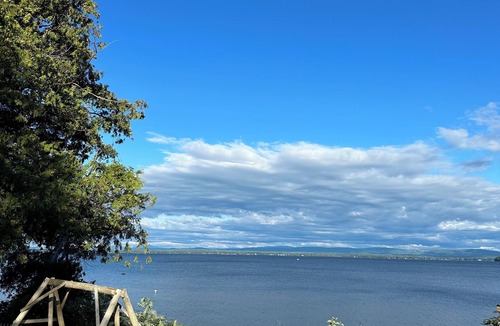 North Hero Cottage | Charming, Lakefront Cottage With Mountain View’s