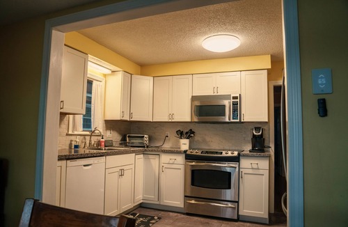 Lake Pocotopaug House | Charming Lakefront Home with Sunset Views