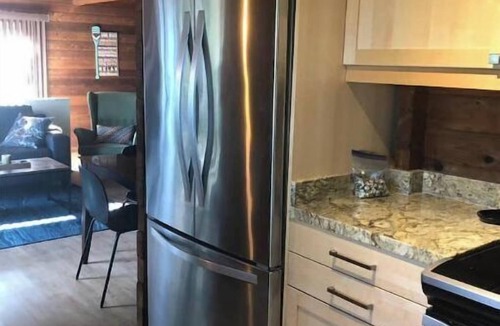 Washago House | Charming Lakeront Cottage