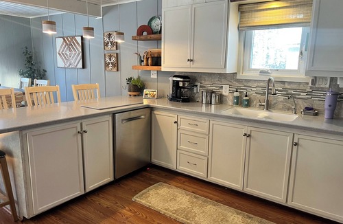 Spirit Lake Cottage | Charming Lakes Cottage in the Woods!