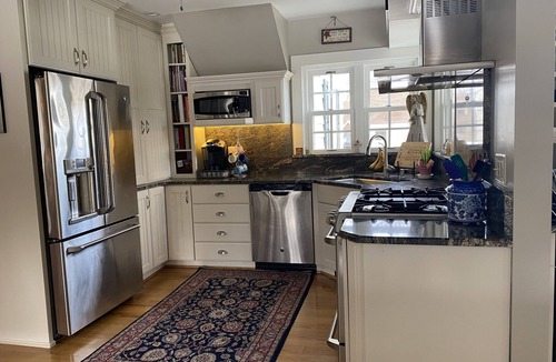 Bemus Point House | Charming Lakeside cottage , will sleep 10