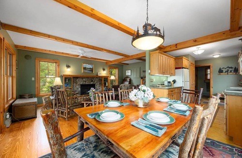 Woodgate House | Charming Lakeside Little Evergreen Cottage on White Lake