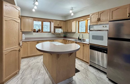 Algonquin Highlands Cottage | Charming Lakeview Cottage | Algonquin Shores