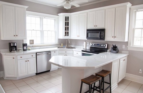 South Main Street House | Charming Lakeview House w/Pool & Fire Pit