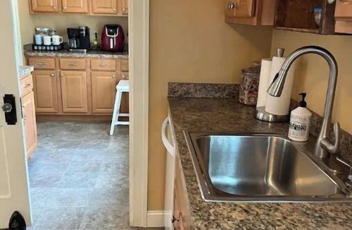 Worcester House | CHARMING LARGE 3 Bedroom Entire Home