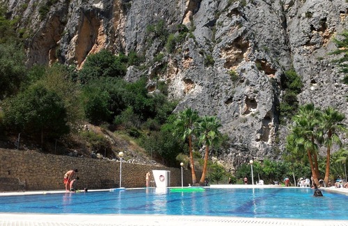 L'Abdet House | Charming Large Village House with Stunning Mountain Views - ideal for groups