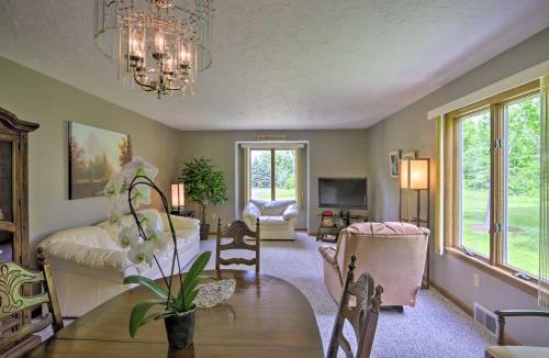 Lewiston Apartment | Charming Lewiston Apt 10 Miles to Niagara Falls!