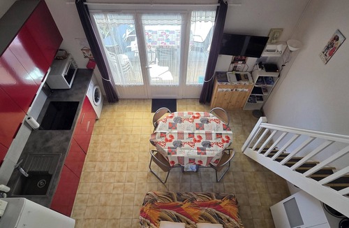 Saint-Pierre-la-Mer Cabin | Charming little house in residence with swimming pool.