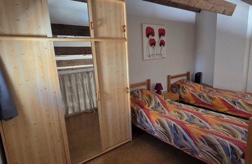 Saint-Pierre-la-Mer Cabin | Charming little house in residence with swimming pool.