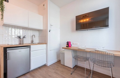 Vauban - Wazemmes Apartment | Charming Lille St Michel studio