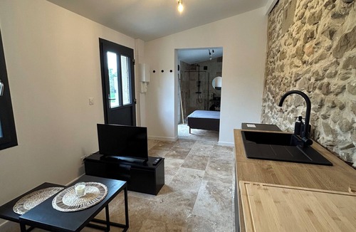 Mours-Saint-Eusebe House | Charming little house