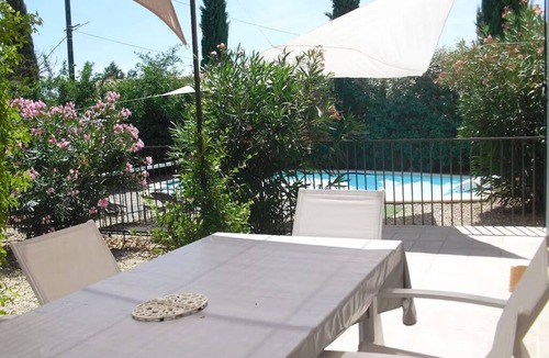 Pont-Saint-Esprit House | Charming little Provencal country house with garden and private pool