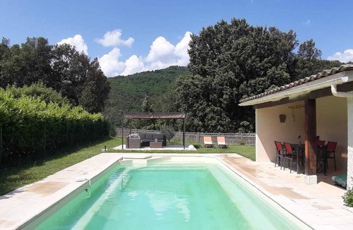 Pont-de-Labeaume House | Charming little stone house with private pool