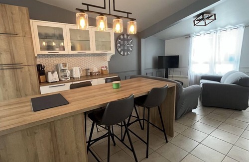 Val-Brillant Ski Chalet | Charming little condo near a lake — 4 seasons, all inclusive.
