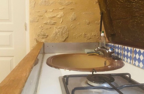 Badecon-le-Pin House | Charming little house for two