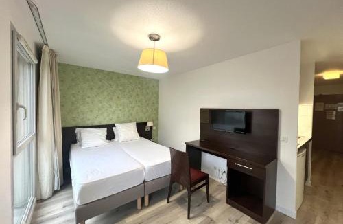 Malakoff Apartment | Charming little love nest of 24 m
