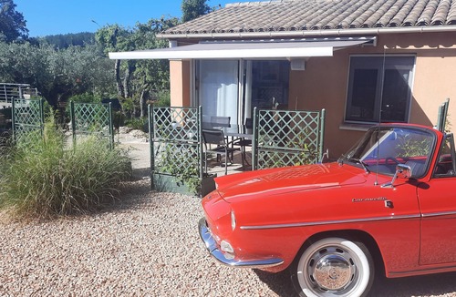 Les Arcs-sur-Argens Apartment | Charming little Provençal gîte*.