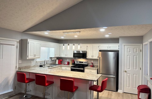 Locust Grove House | Charming Locust Grove GetAwayHome 4bd/3bath