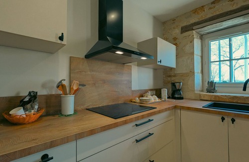 Ardentes Cottage | Charming lodge with parking, pets allowed, near Château de Clavières