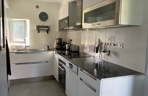 Beuzeville House | Charming Longère with Jacuzzi Near Honfleur