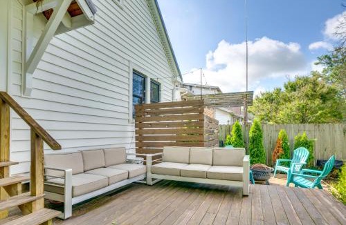 Crescent Hill House | Charming Louisville Retreat w/Patio & Fireplace!