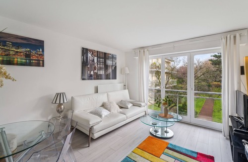 Parchamp–Albert Kahn Apartment | Charming modern-style apartment (2 pers.) - (27 bis rue de l'abreuvoir)