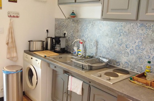 Quartier de France House | Charming Maisonette "La Coline